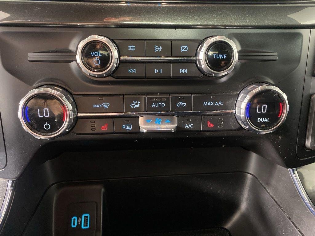 Used 2021 Blue Metallic Ford XLT image 17