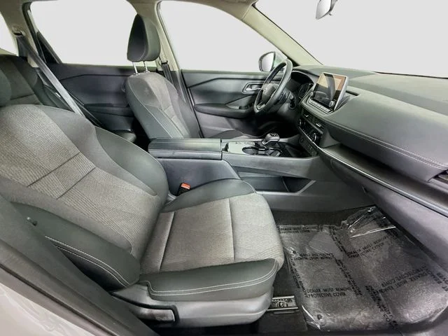 Used 2025 Silver Nissan SV image 26