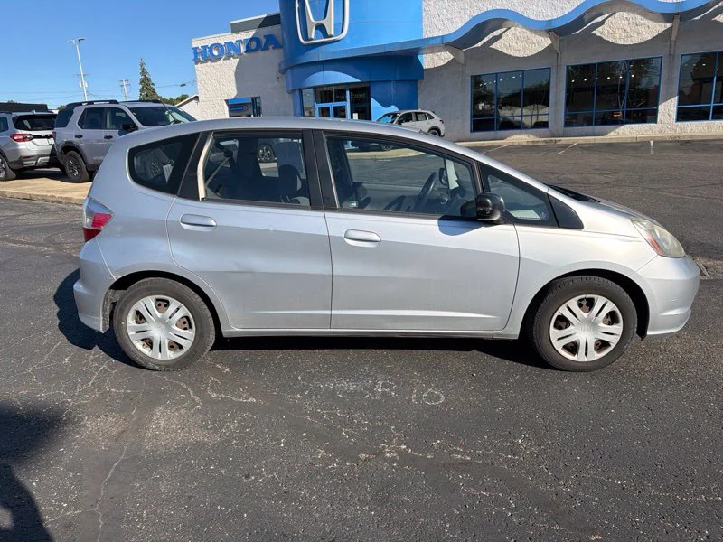 Used 2011  Honda Base image 6
