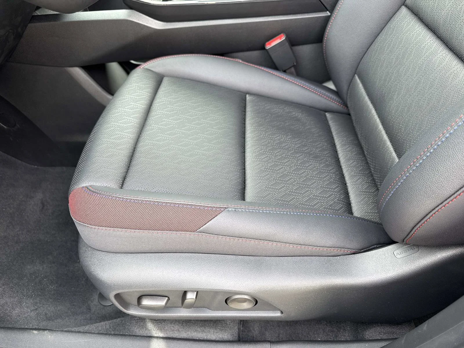 2026 Chevrolet Equinox RS - Photo 19