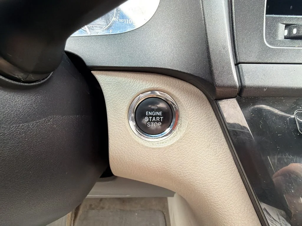Used 2016 Black Toyota XLE image 13