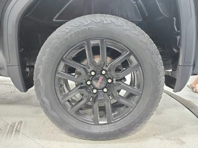 Used 2023 ONYX BLACK GMC Elevation image 47