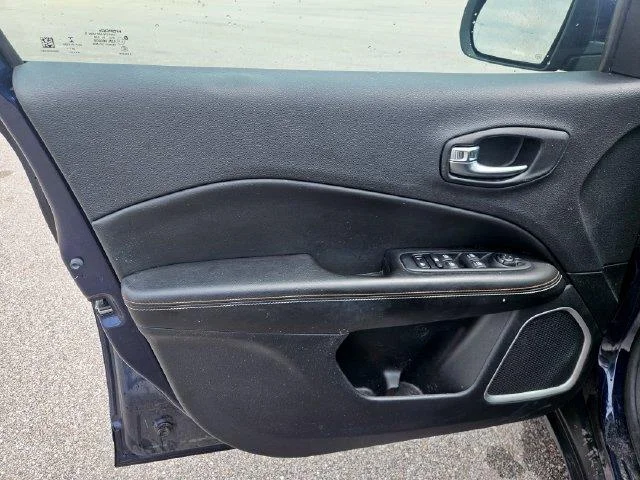 Used 2021 Blue Jeep Latitude image 10