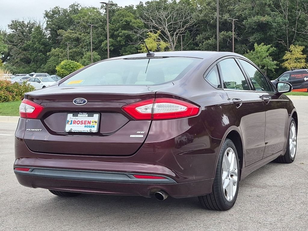 Used 2013 Red Ford SE image 7