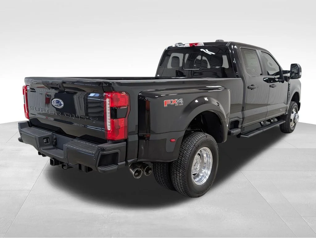 New 2026 Agate Black Metallic Ford F-350® XL image 23