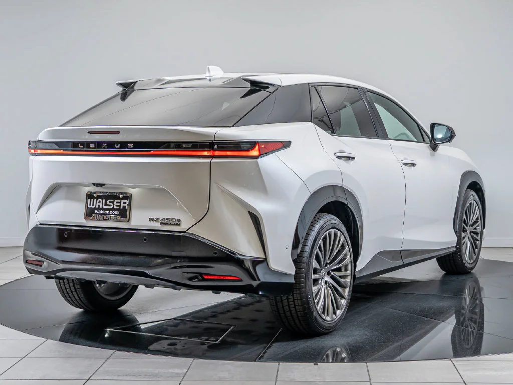 Used 2023 EMINENT WHITE PEARL Lexus 450e Luxury image 10