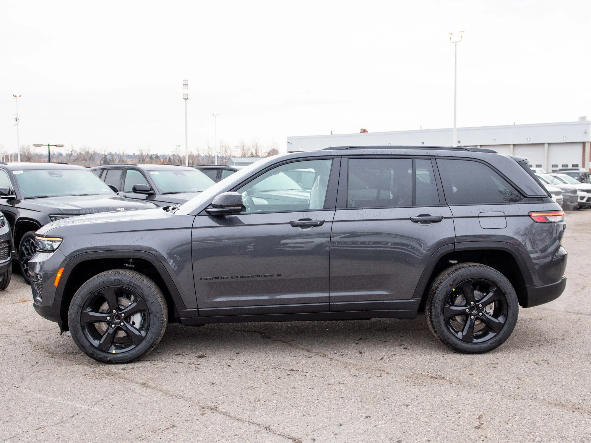 New 2025 Grey Jeep Limited* image 2
