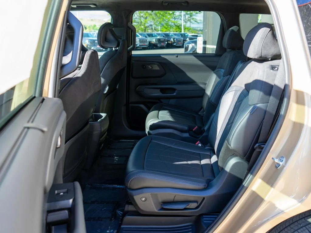 New 2027 Terrain Brown Kia X-Line SX Prestige image 14