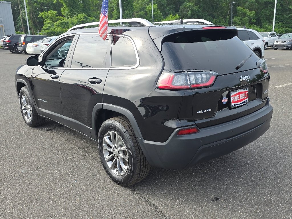 Used 2019 Diamond Black Crystal Pearl Coat Jeep Latitude Plus image 13