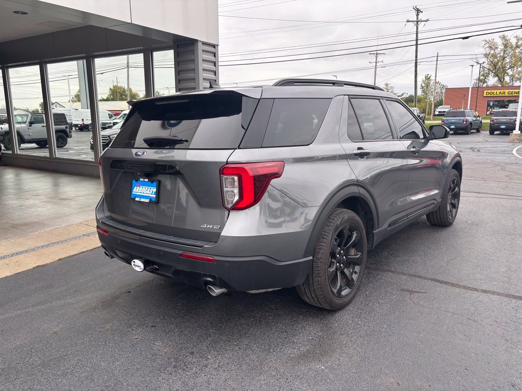 Used 2024 Gray Metallic Ford ST-Line image 5