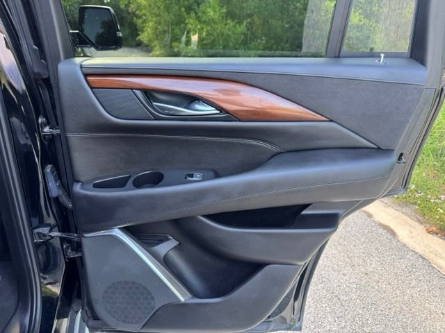 Used 2017 Black Raven Cadillac Luxury image 17