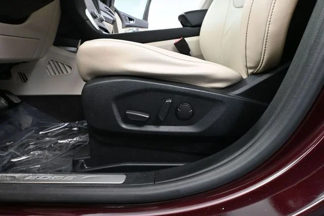 2021 Ford Edge Titanium - Photo 22