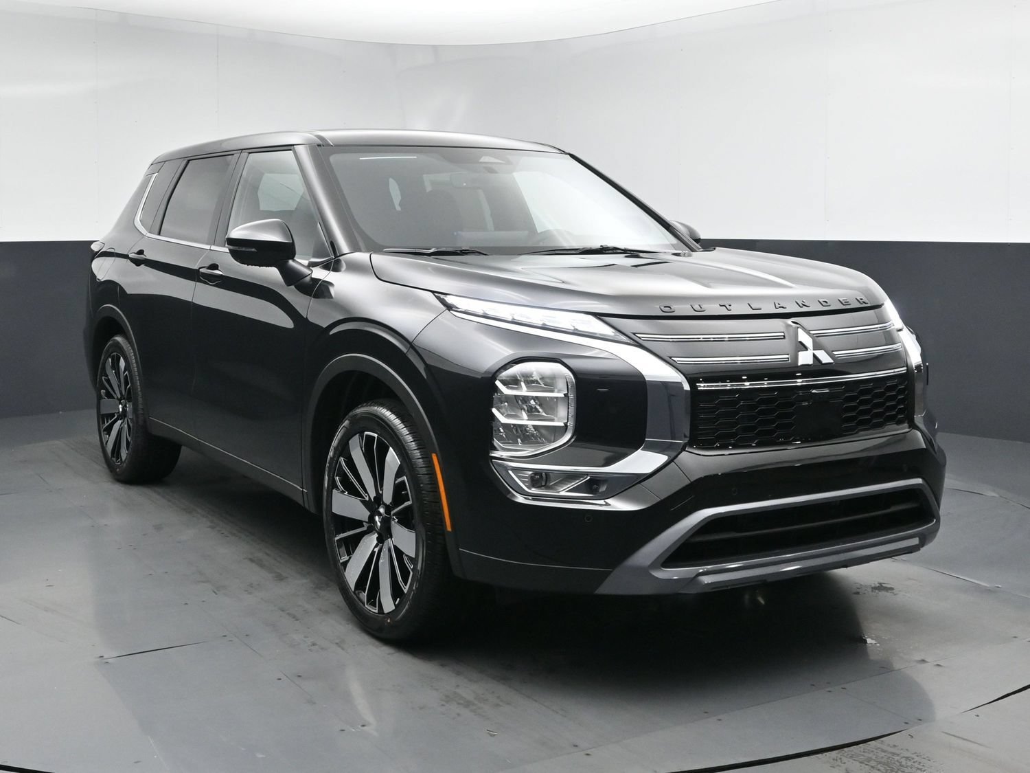 New 2026 Black Diamond Mitsubishi SE 1.5T S-AWC image 2