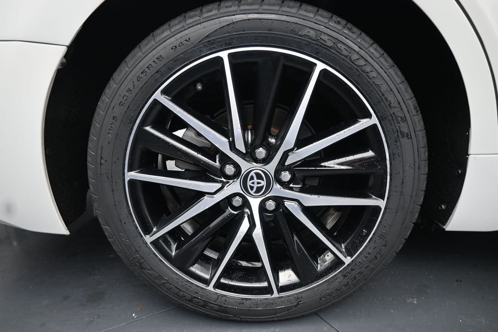 Used 2023 White Toyota SE image 10