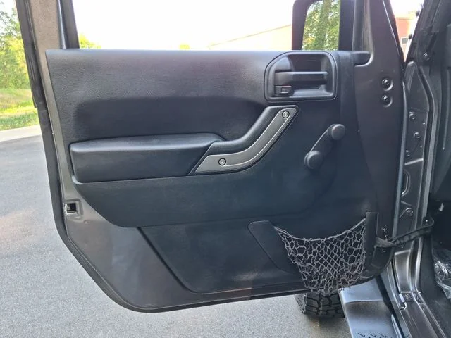 Used 2016 Gray Jeep Sport image 30
