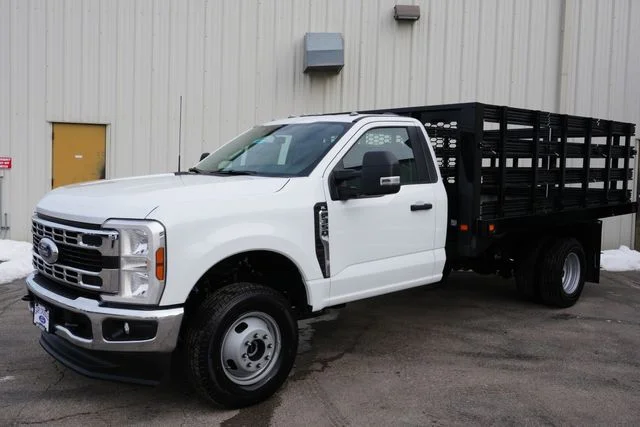 New 2026 Oxford White Ford F-350® XL image 6