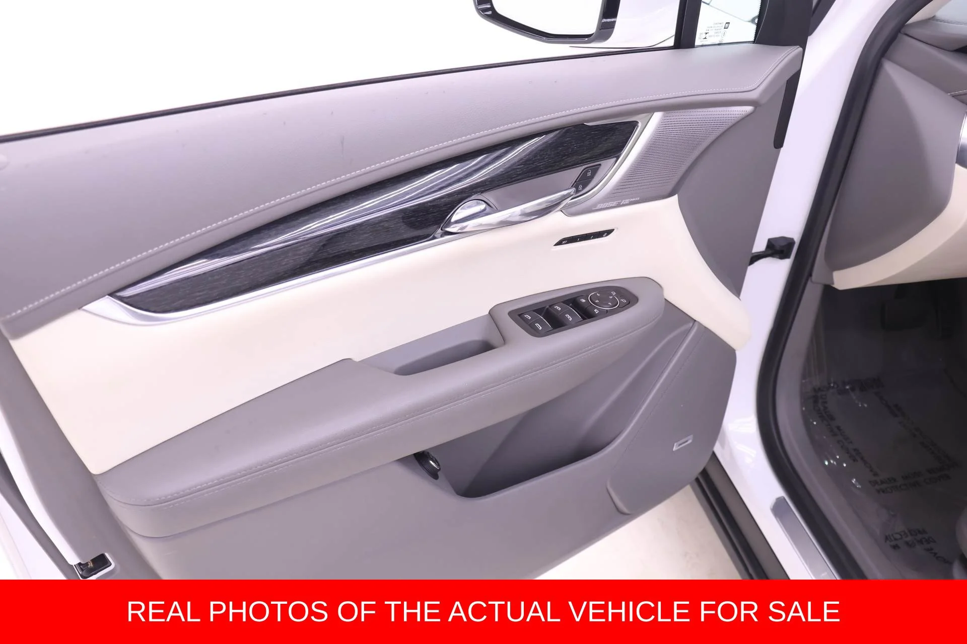 Used 2021 White Cadillac Premium Luxury image 8