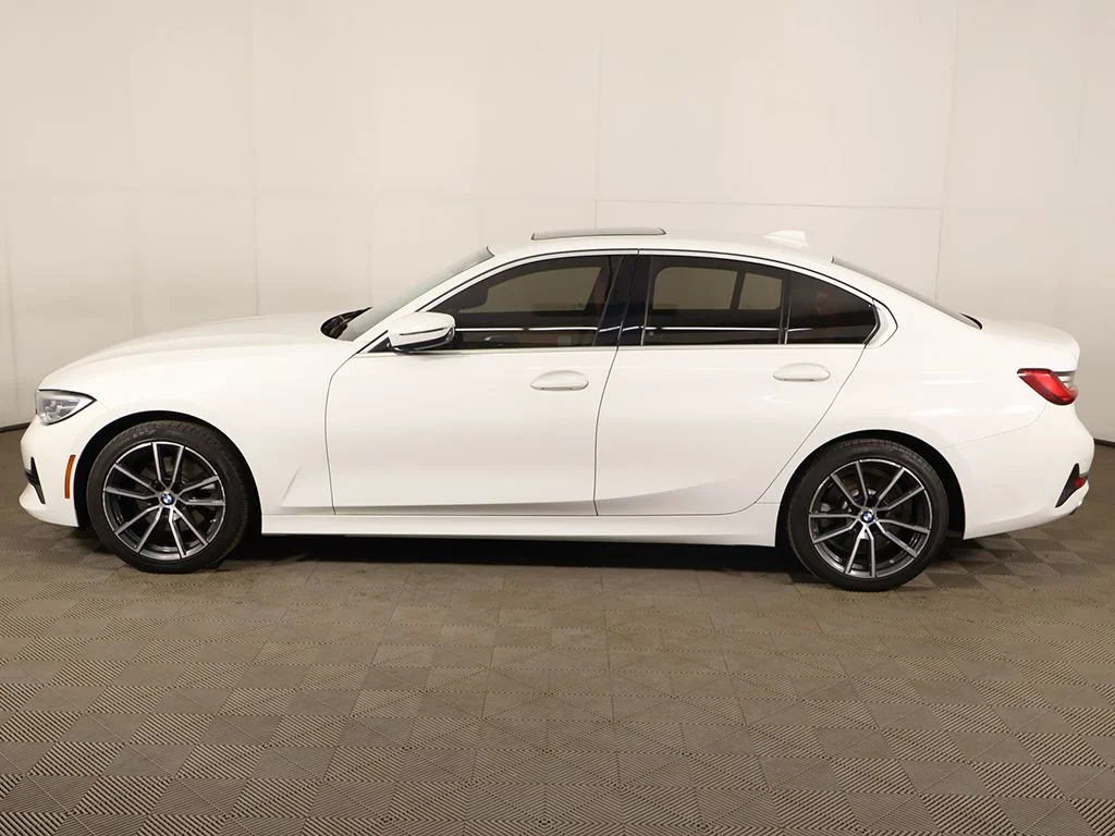 Used 2020 White BMW 330i xDrive image 18