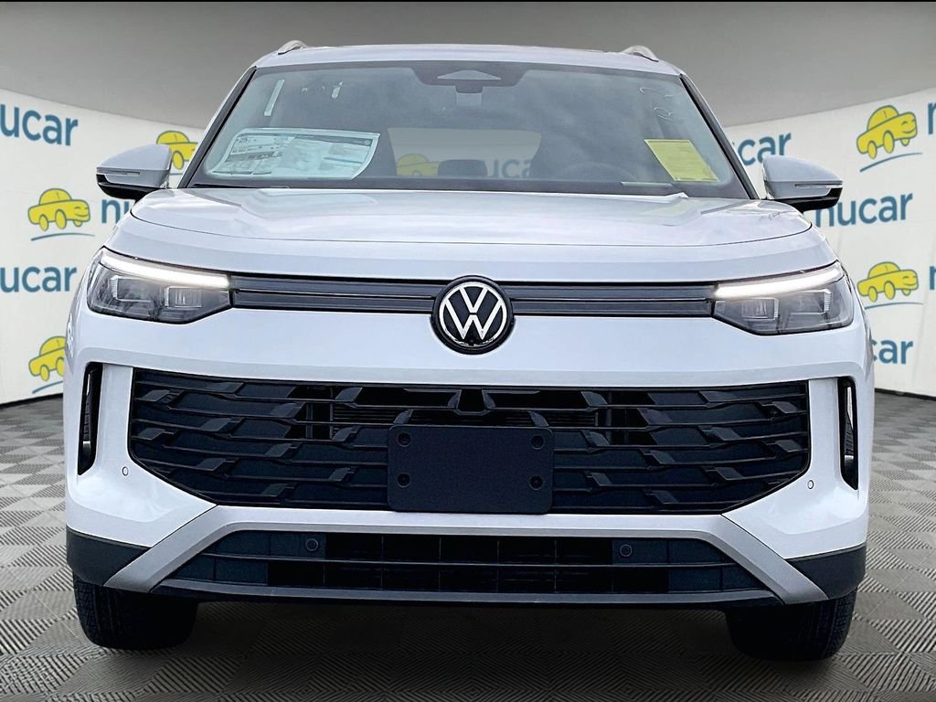 New 2026 White/off-white Volkswagen 2.0T SE image 3