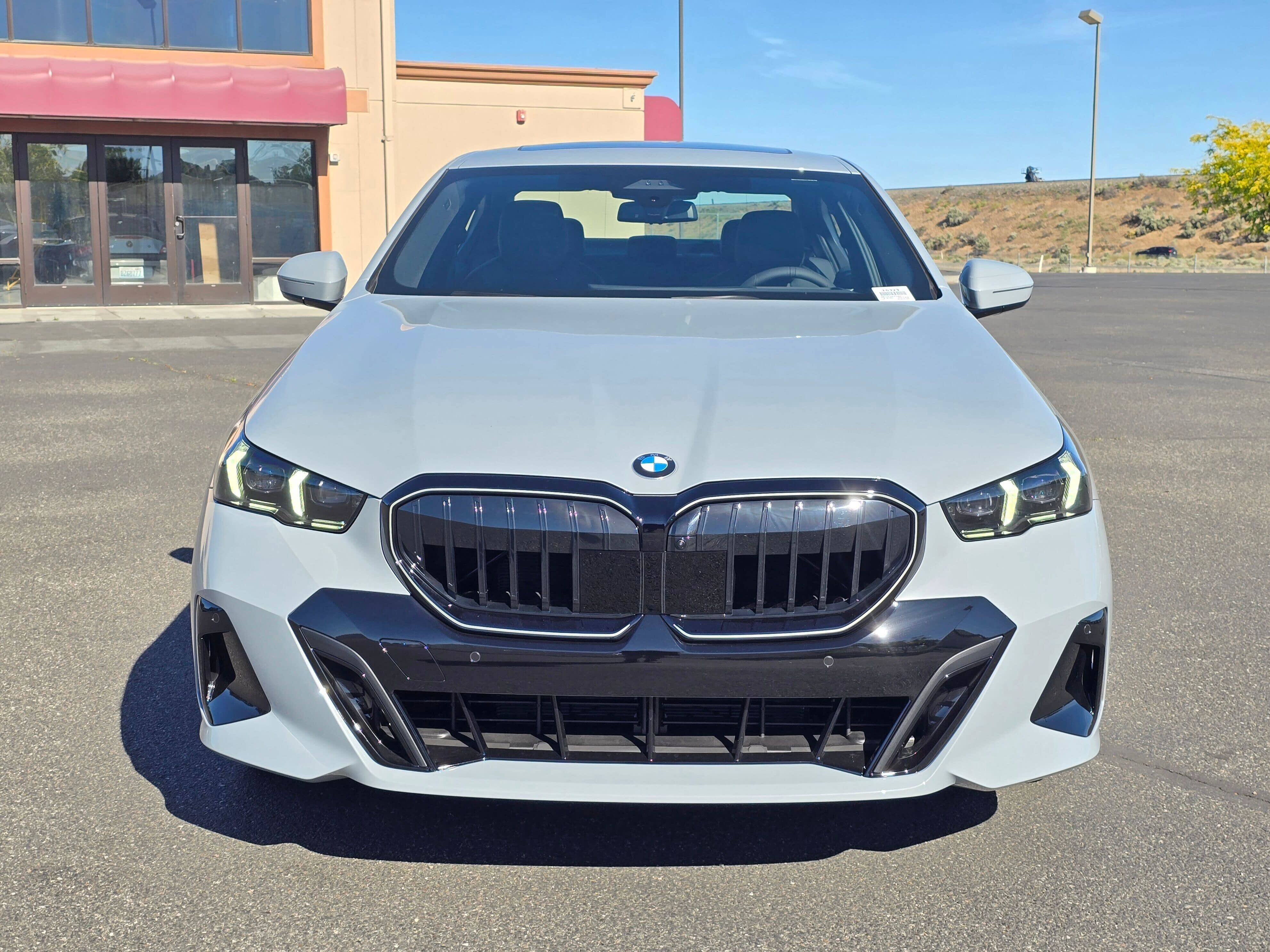 New 2027 Brooklyn Grey Metallic BMW 530i xDrive image 6