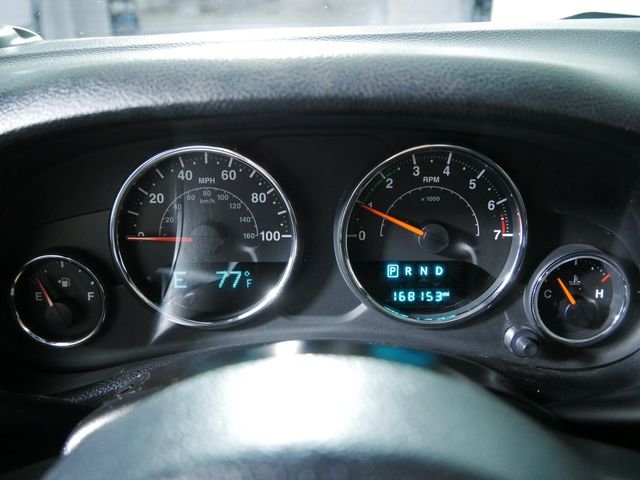 Used 2016 Silver Jeep Unlimited Sahara image 32