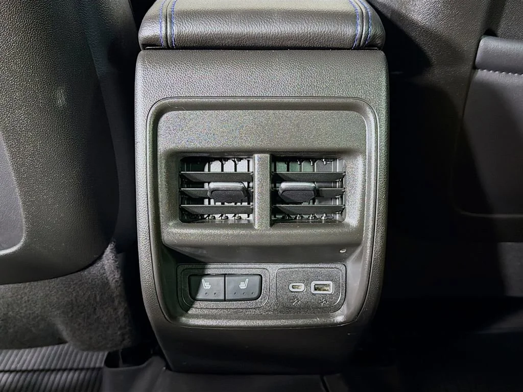 2024 Cadillac XT4 Sport - Photo 22