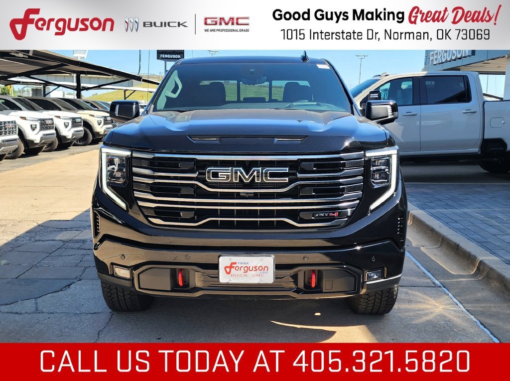 2026 GMC Sierra 1500 AT4 - Photo 9