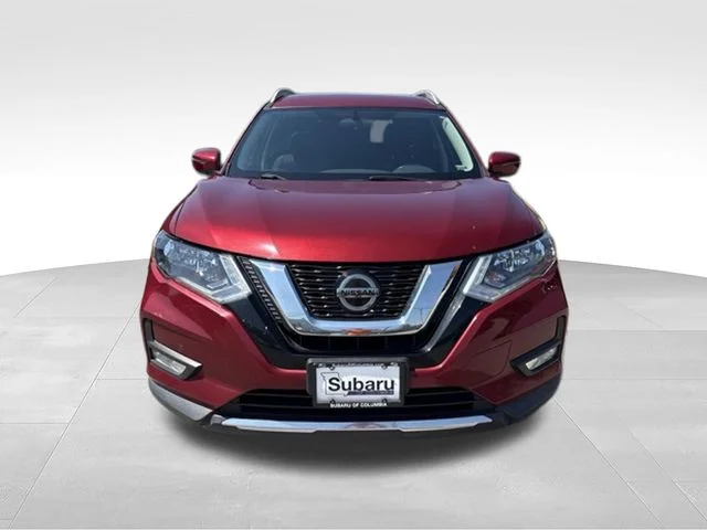 Used 2018 Red Nissan SV image 2