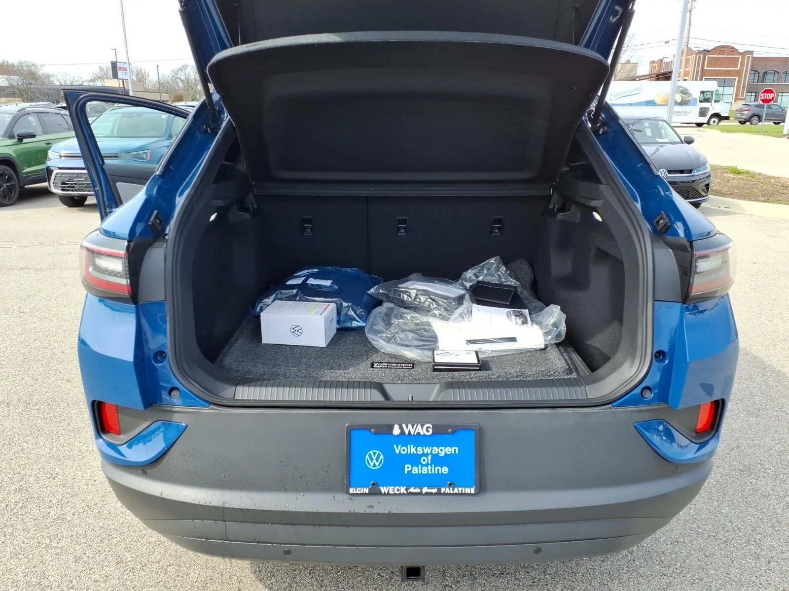 New 2026 Mountain  Lake Blue Metallic Volkswagen PRO AWD image 21