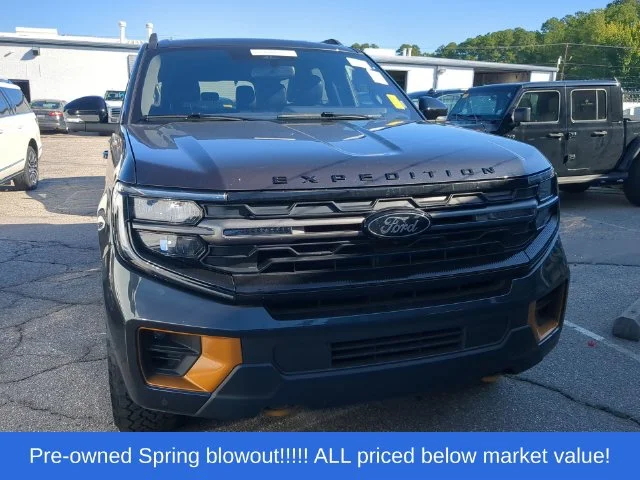 Used 2025 Gray Ford Tremor image 6