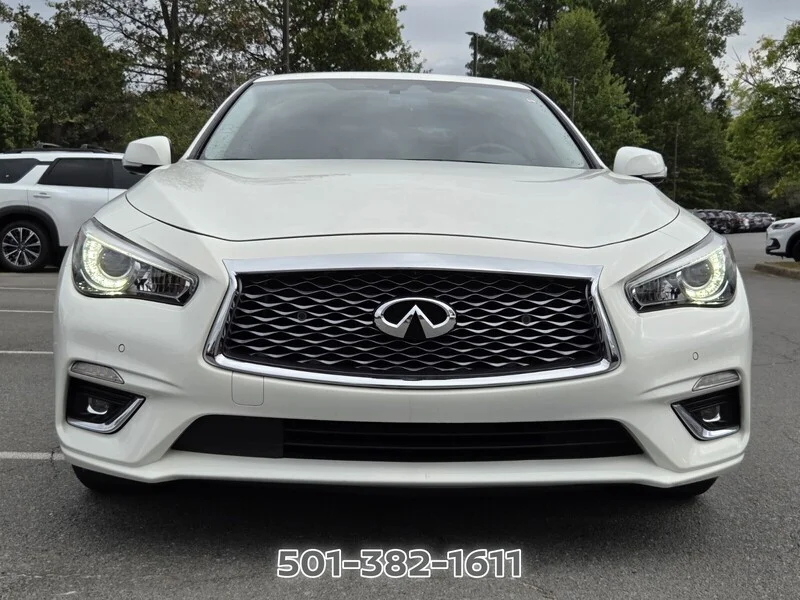 Used 2023 Pure White INFINITI LUXE RWD image 2
