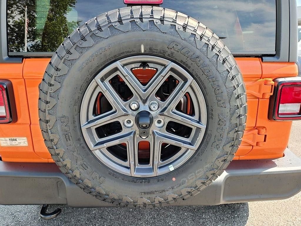 New 2026 Joose Jeep Sport S image 13