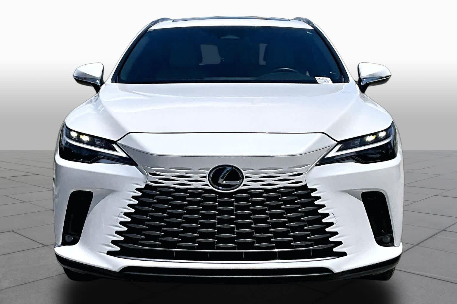 Used 2024 Eminent White Pearl Lexus Premium image 4