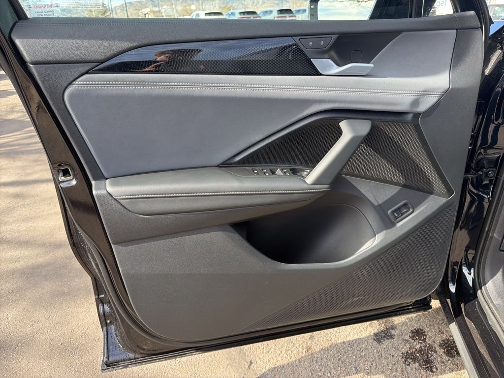 2026 Volkswagen Tiguan SE R-LINE BLACK - Photo 10