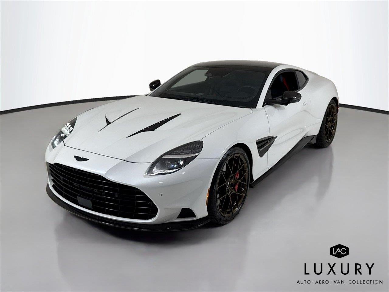 Used 2025 Lunar White Aston Martin  image 4