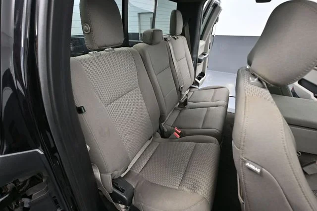 Used 2019 Black Ford XLT image 38