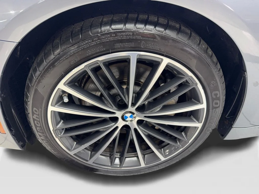 Used 2022 Blue BMW 530i xDrive image 88