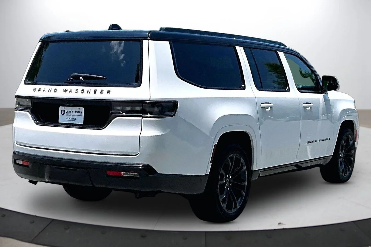 Certified Used 2024 White Jeep Series II image 9
