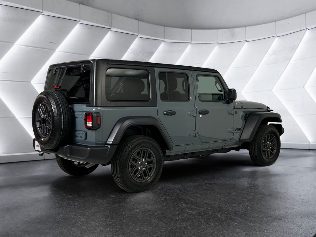 Used 2025 Gray Jeep Sport S image 4