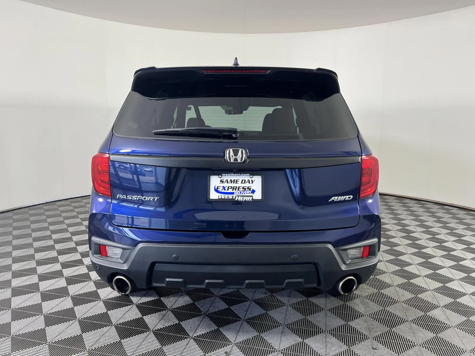 Used 2023 Obsidian Blue Pearl Honda EX-L image 4