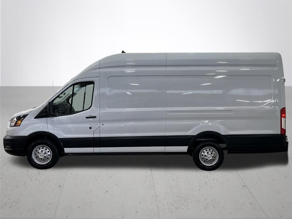 Used 2023 White Ford Base image 13