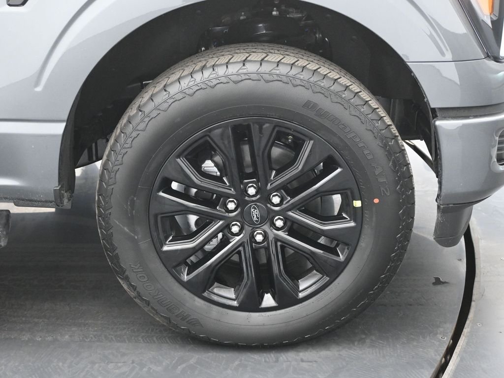 New 2026 Carbonized Gray Metallic Ford Lariat image 24