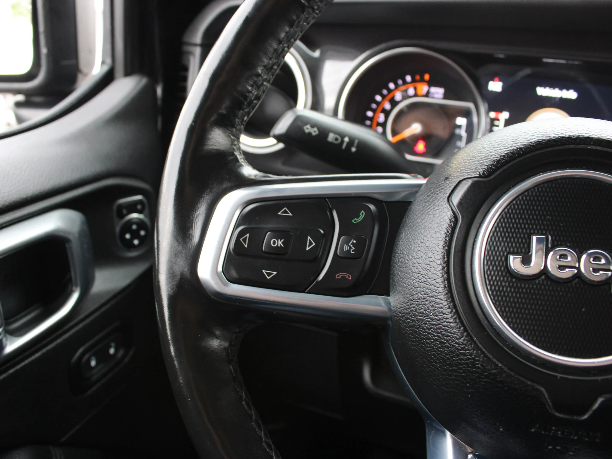 Certified Used 2021 Black Jeep Unlimited Altitude * No Accidents | V6 | Heated Seats | Trailer Tow | Remote Start | Leather image 21