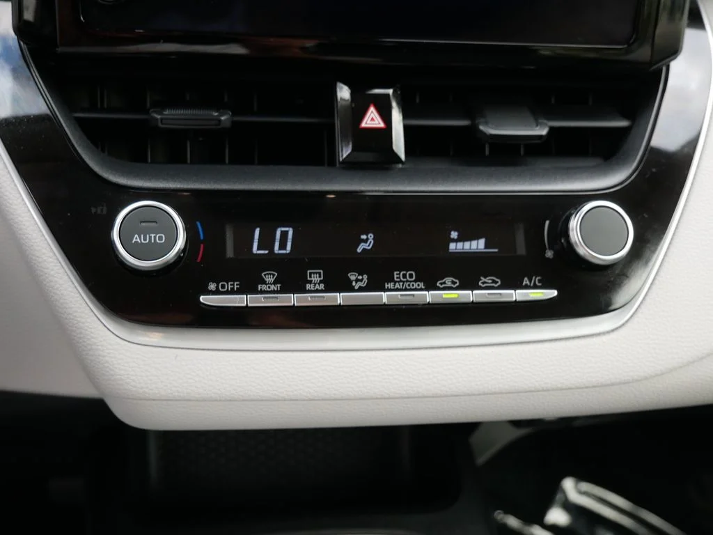 Certified Used 2025 Silver Toyota LE image 18