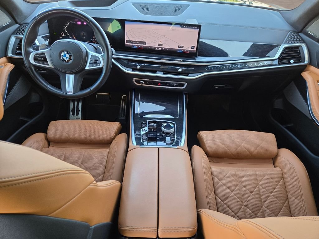 Used 2024 Black BMW xDrive40i image 19
