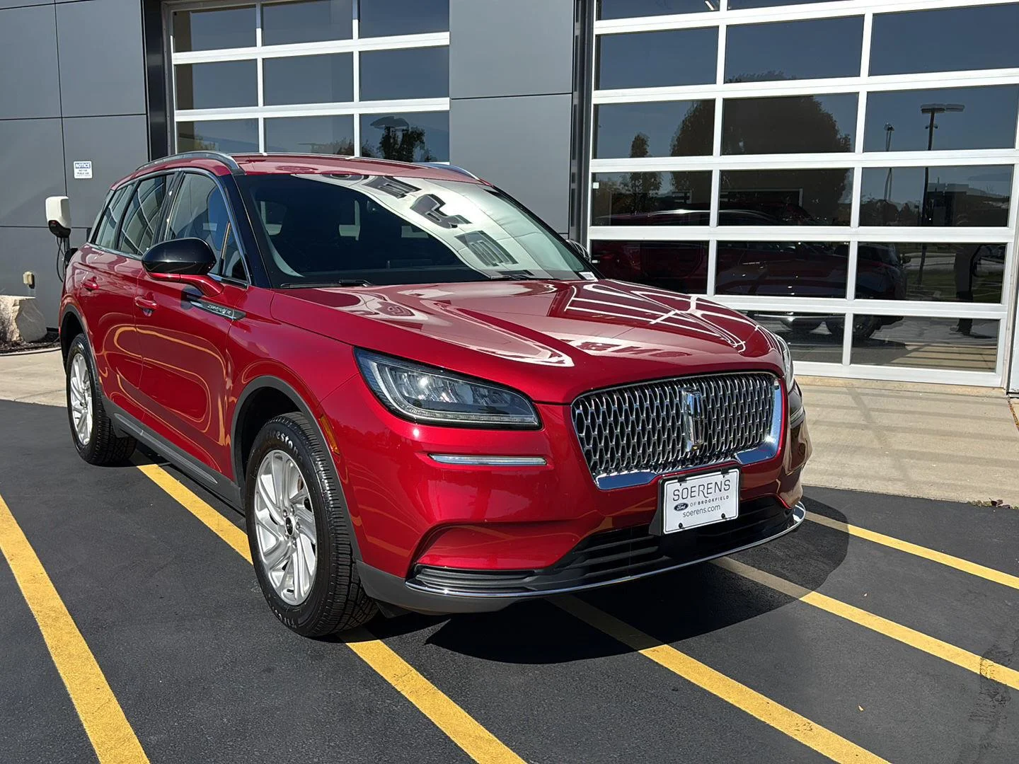 Used 2022 Red Carpet Metallic Tinted Clearcoat Lincoln Standard image 4