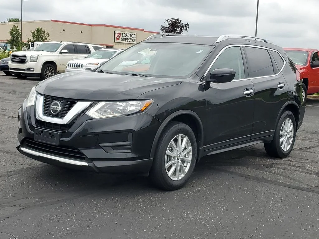 Used 2019 Nissan Rogue SV with VIN KNMAT2MV9KP521239 for sale in Saint Johns, MI