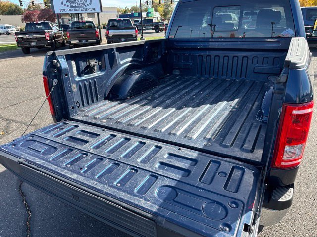 Used 2016 Blue Ford XLT image 7