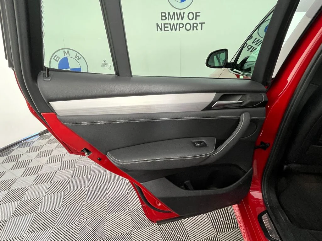 Used 2015 Red BMW xDrive28i image 21