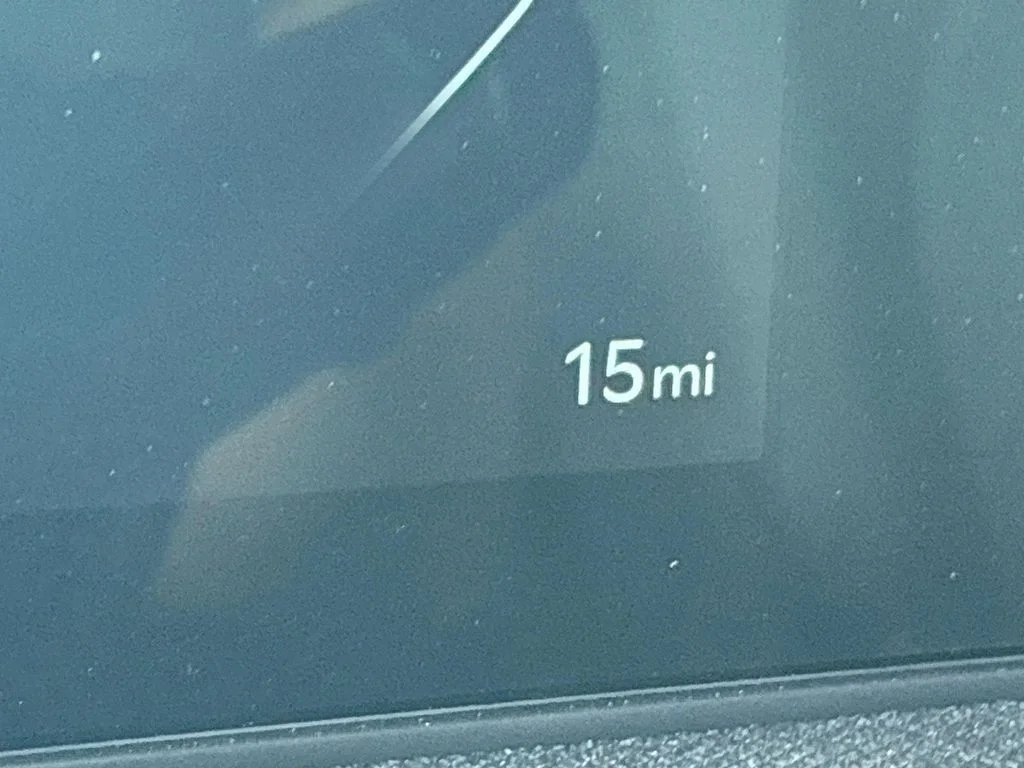 New 2027 Interstellar Gray Kia Wind image 14